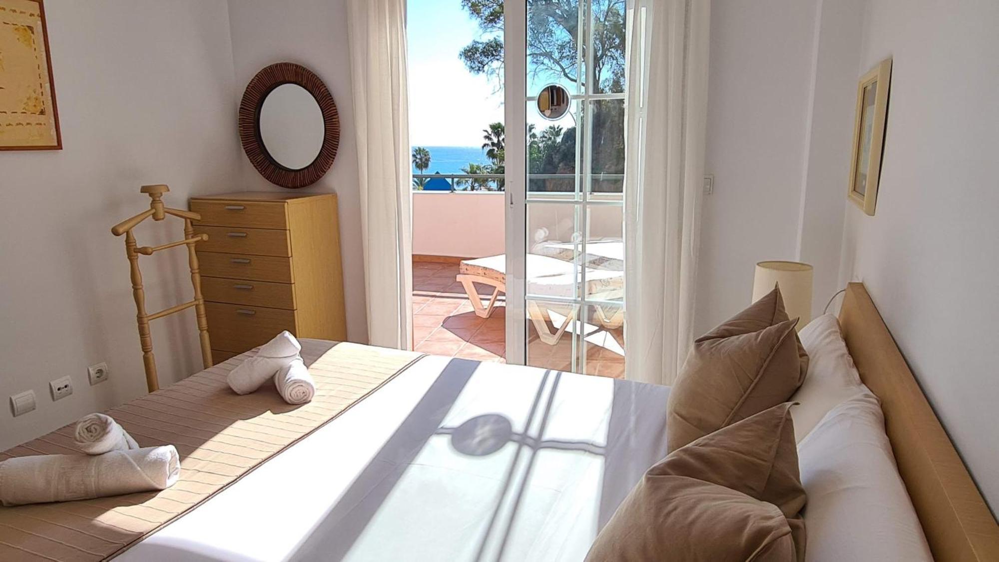 Apartament Burriana Beach Silhouse Nerja Ngoại thất bức ảnh